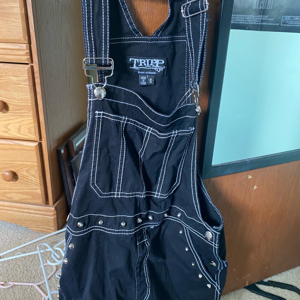 Hot Topic Tripp jean overalls
